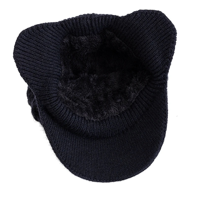 Plysjfôret Vinterlue med Øreflapper