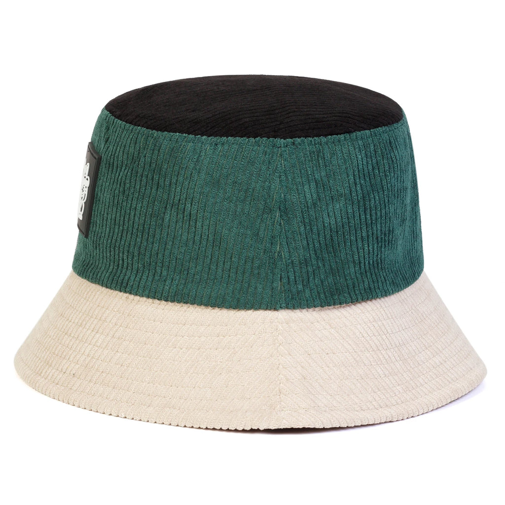 Brodert Bøttehatt